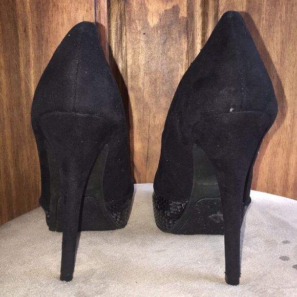 Ladies Carlos by Carlos Santana Pumps - Picture 4 of 11